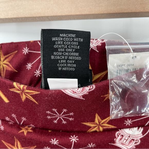 HOT TOPIC X HARRY POTTER Skirt Size 3X Retro Holiday NWT Stretch Casual Curvy - Picture 6 of 16